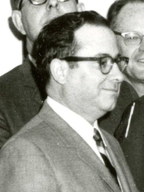Donald Newhouse